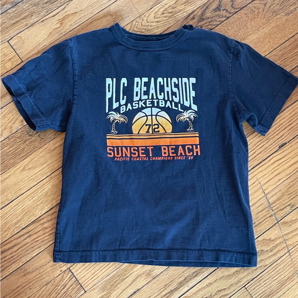 Children’s Place T-Shirt, Youth Size Small